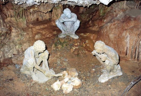 petralona cave humans