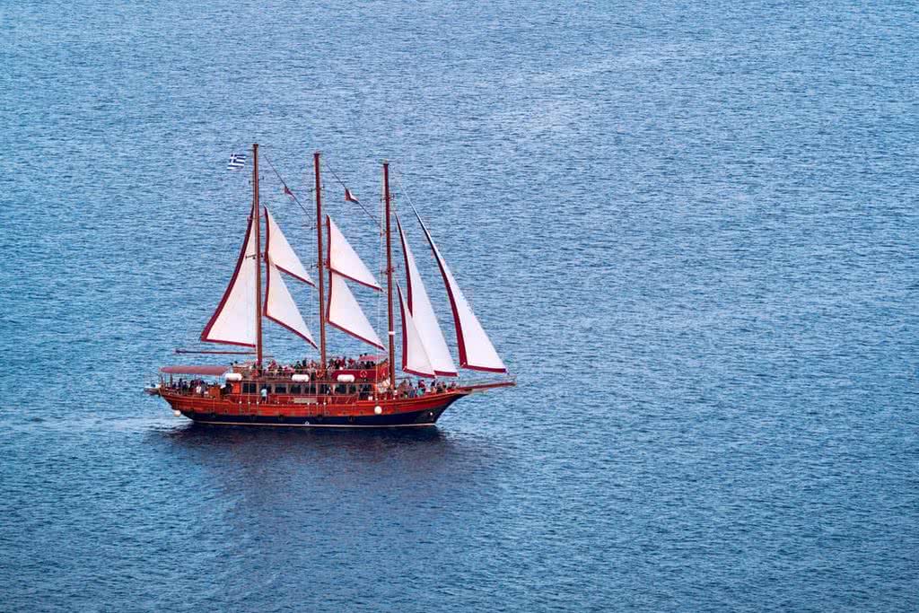 boat sailing in the greek seas