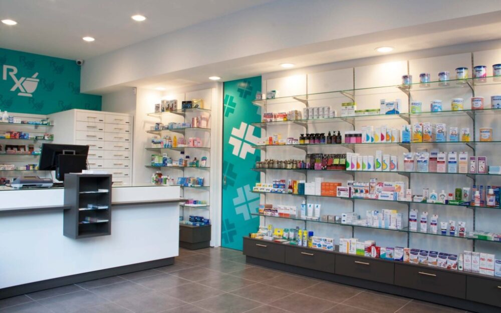 how pharmacies in greece look like